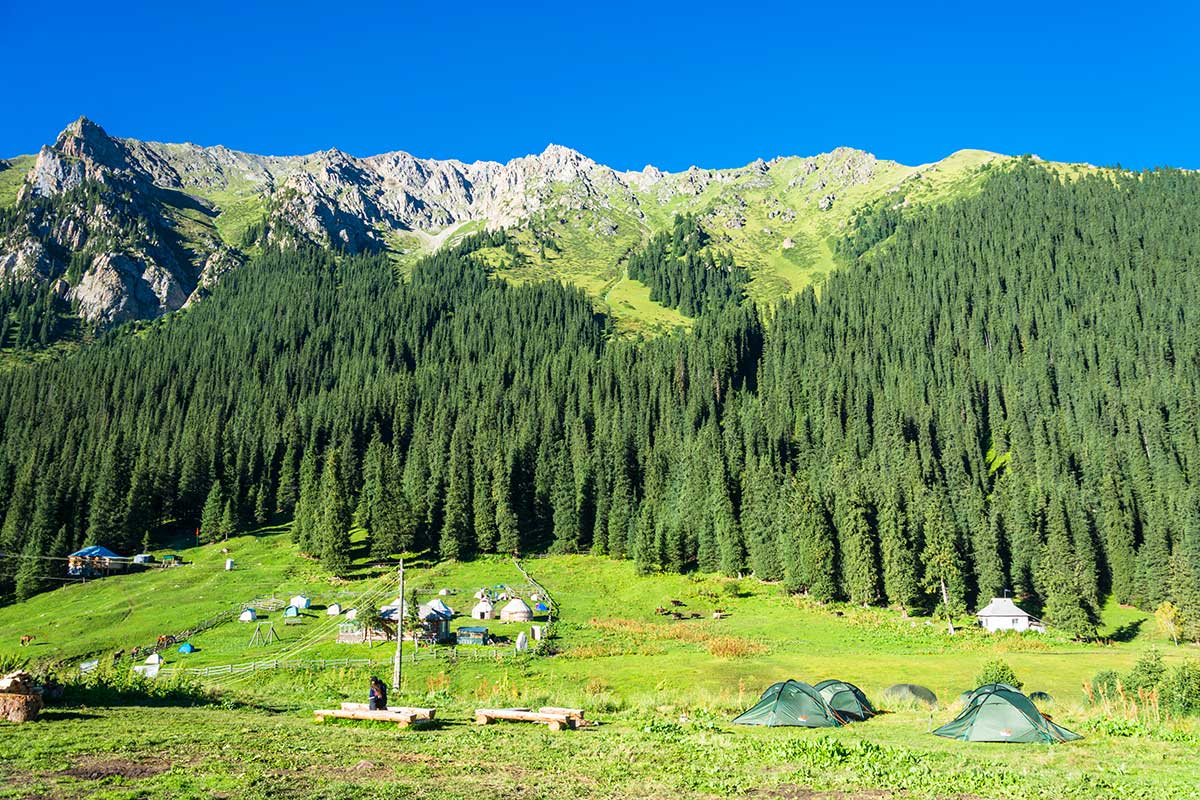 Vallee Altyn Arashan - Kirghizistan